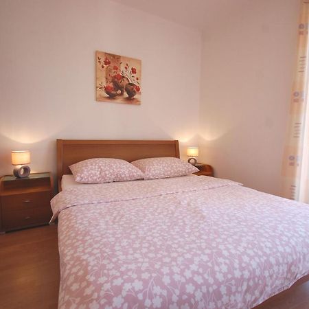 Apartments Andrea By El-Pi Tours Njivice Luaran gambar