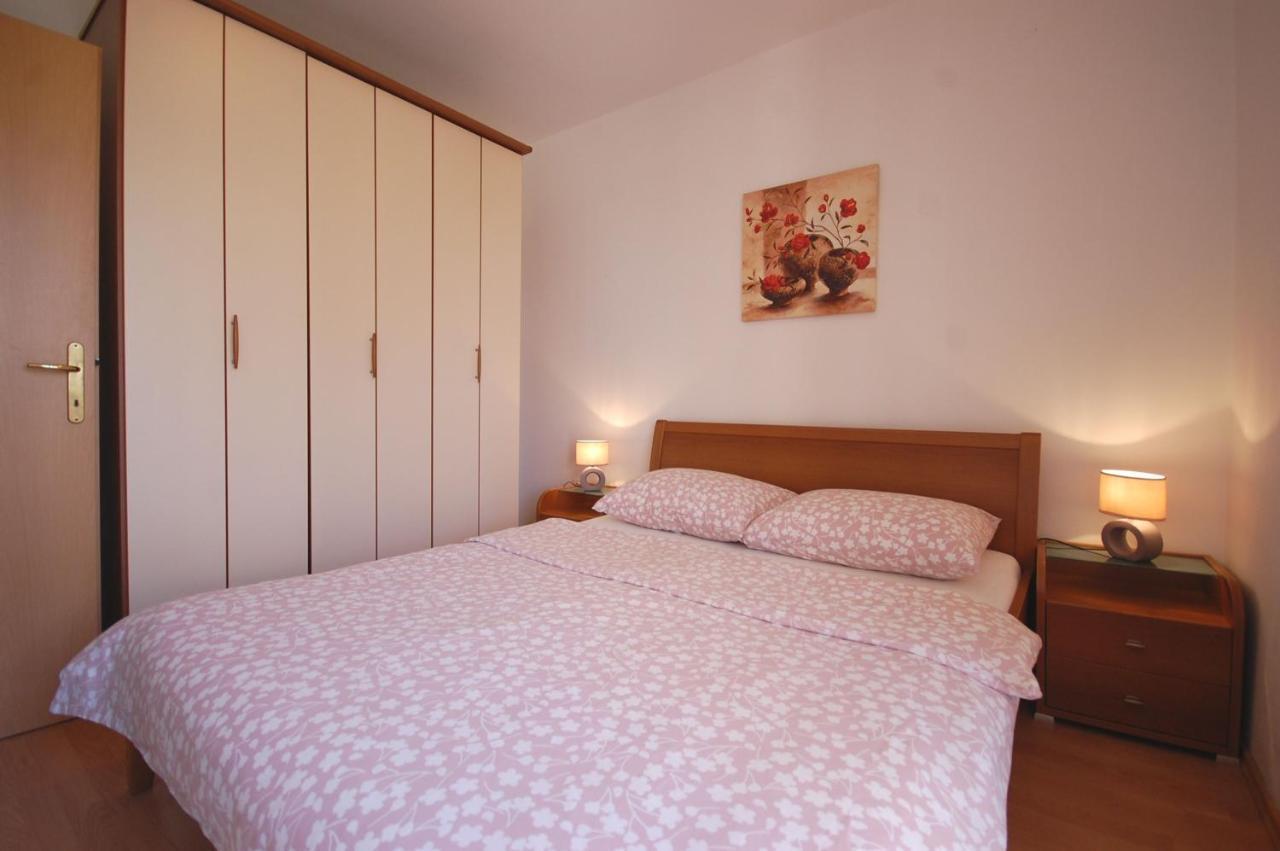 Apartments Andrea By El-Pi Tours Njivice Luaran gambar