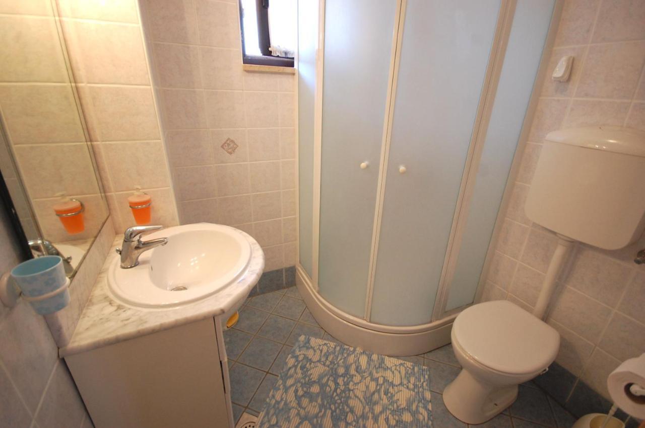 Apartments Andrea By El-Pi Tours Njivice Luaran gambar