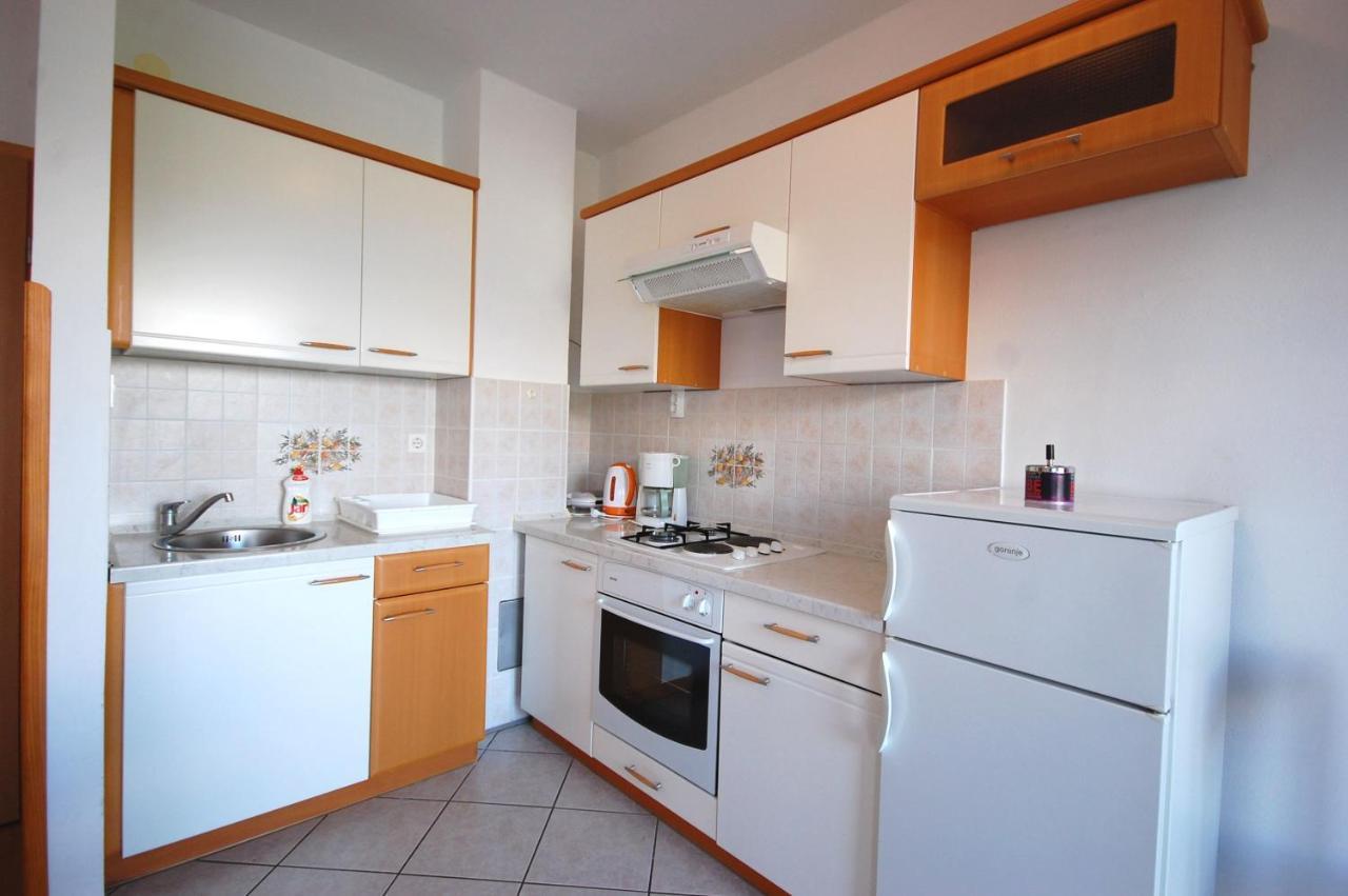 Apartments Andrea By El-Pi Tours Njivice Luaran gambar