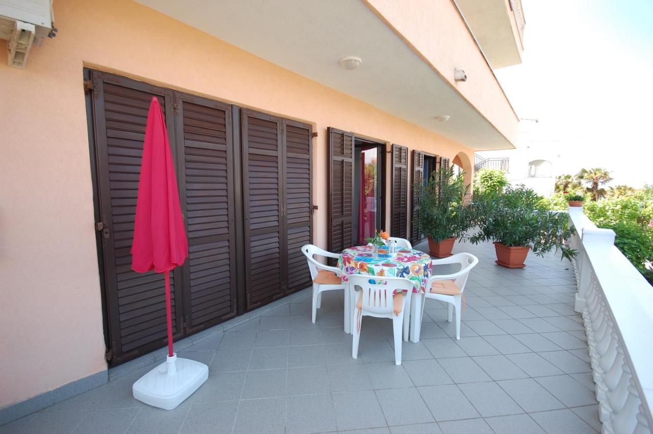 Apartments Andrea By El-Pi Tours Njivice Luaran gambar