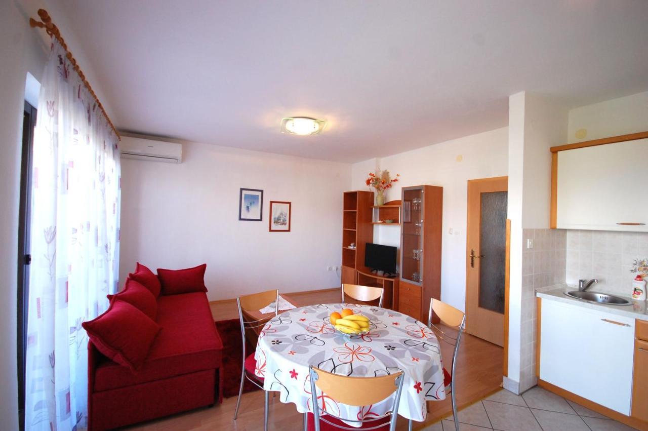 Apartments Andrea By El-Pi Tours Njivice Luaran gambar